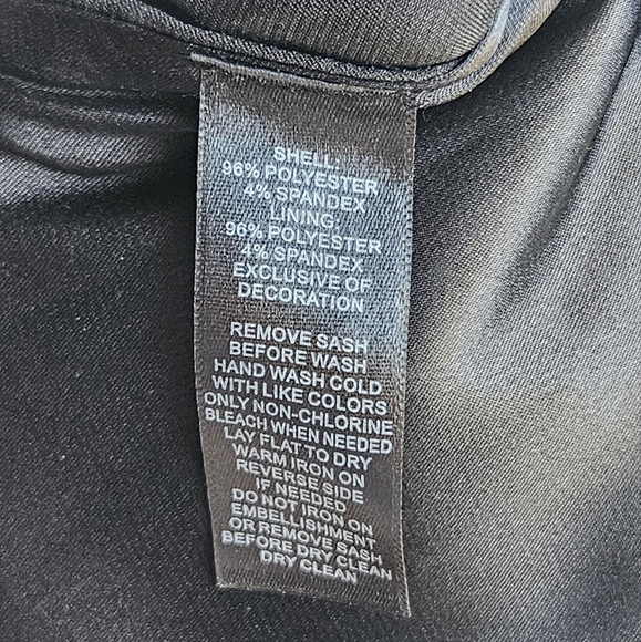 White House Black Market Sleeveless Sequin Mini Dress in Women's 4 - Picture 2 of 16